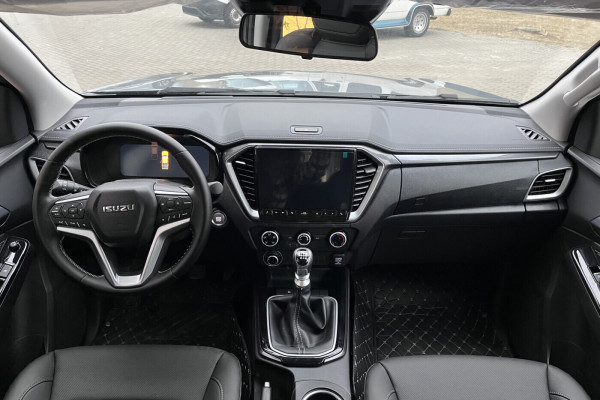 2023 Isuzu D-Max с пробегом 10 км