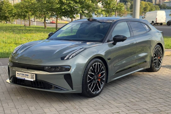 2024 Zeekr 001 с пробегом 20 км