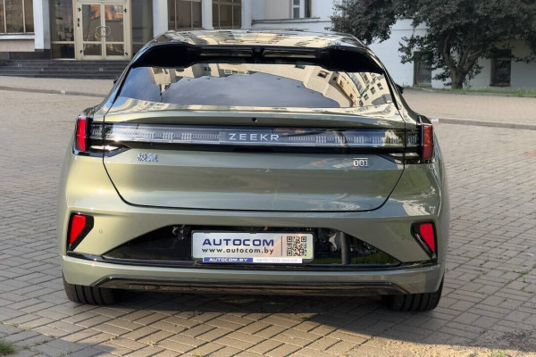 2024 Zeekr 001 с пробегом 20 км