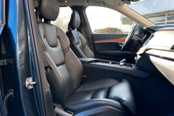 2021 Volvo XC90 с пробегом 100 000 км