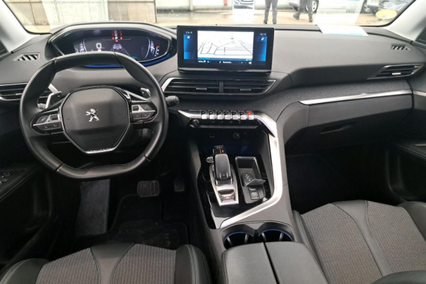 2021 Peugeot 3008 с пробегом 130 000 км