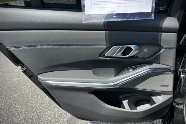 2021 BMW 3 серии с пробегом 64 000 миль