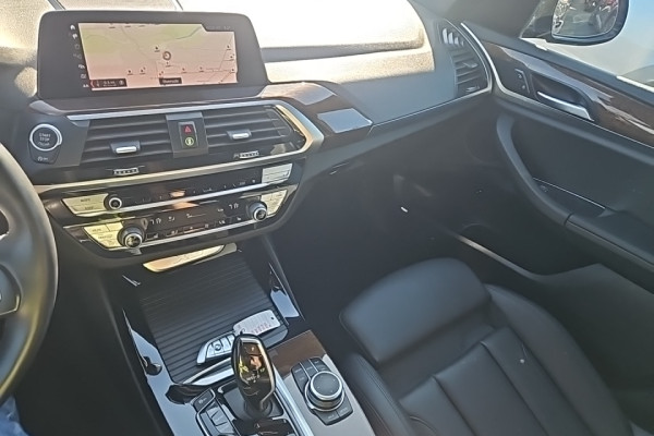 2020 BMW X3 с пробегом 90 000 миль