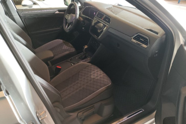 2021 Volkswagen Tiguan с пробегом 56 900 км