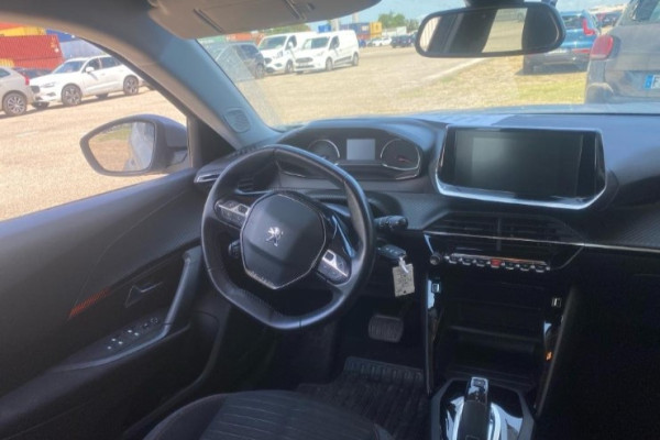 2021 Peugeot 2008 с пробегом 93 000 км