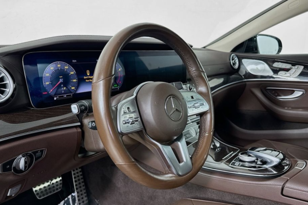 2020 Mercedes-Benz CLS с пробегом 33 000 миль