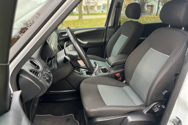 2013 Ford Galaxy с пробегом 242 000 км