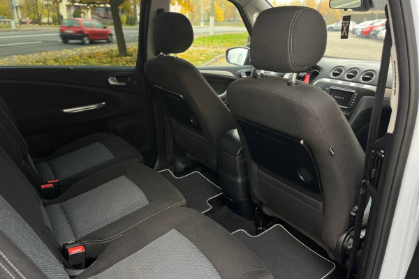 2013 Ford Galaxy с пробегом 242 000 км