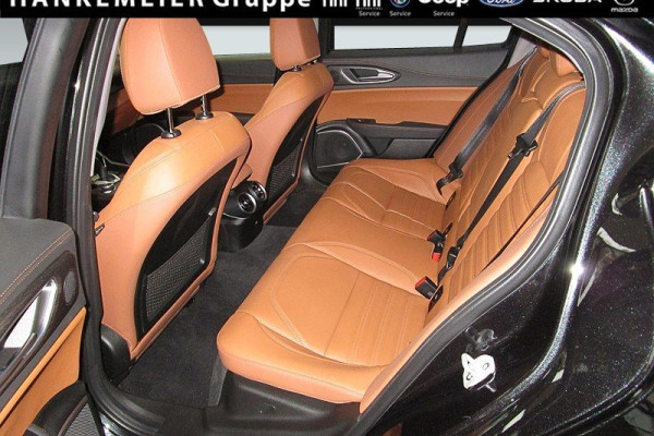 2020 Alfa Romeo Giulia с пробегом 80 000 км