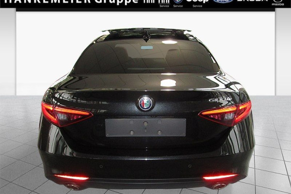 2020 Alfa Romeo Giulia с пробегом 80 000 км