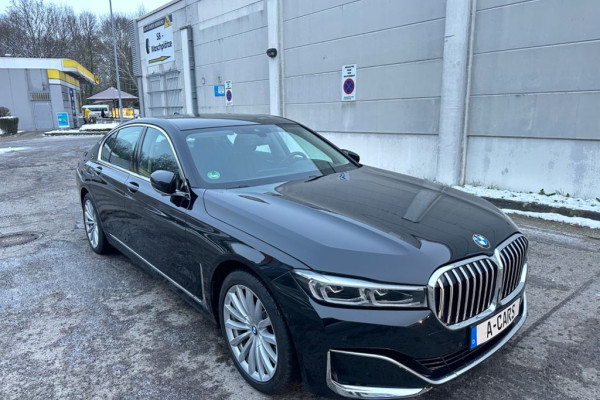 2020 BMW 7 серии с пробегом 91 000 км