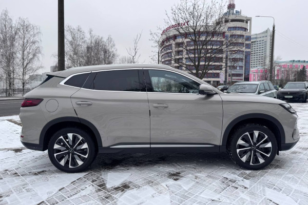 2024 BYD Song Plus с пробегом 10 км