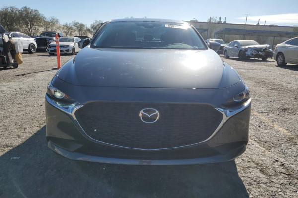 2021 Mazda 3 с пробегом 80 000 миль