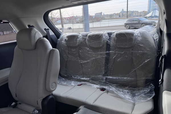 2020 Kia Carnival с пробегом 137 000 км