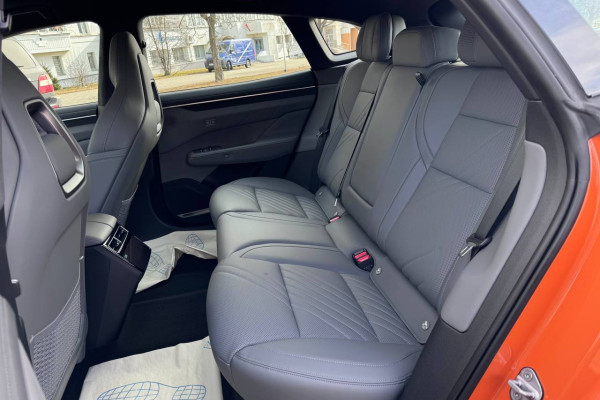 2024 Zeekr 001 с пробегом 80 км