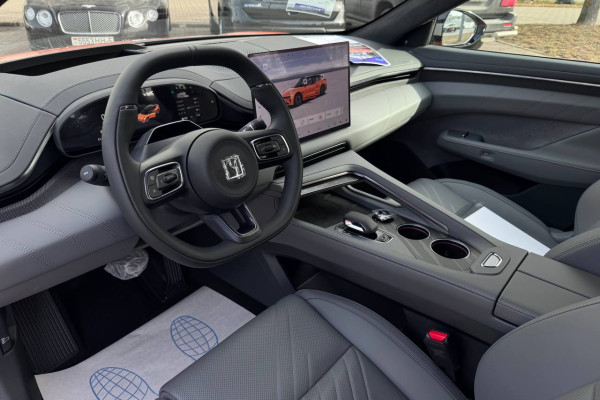 2024 Zeekr 001 с пробегом 80 км