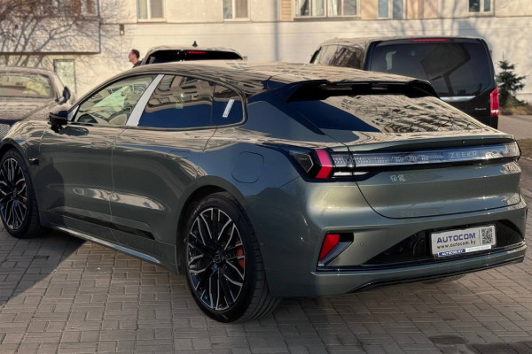 2024 Zeekr 001 с пробегом 5 км