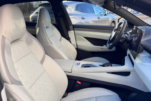 2024 Zeekr 001 с пробегом 5 км