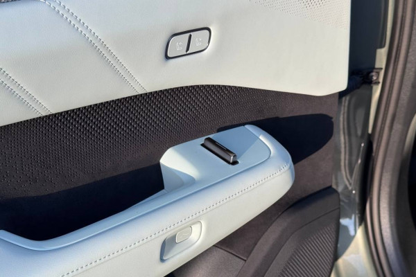 2024 Zeekr 001 с пробегом 5 км