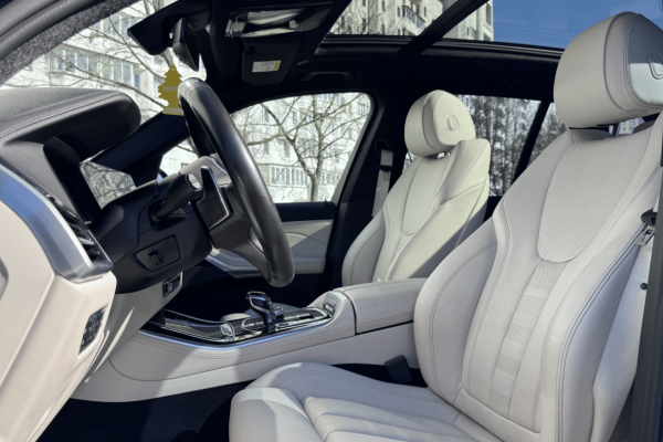 2020 BMW X5 с пробегом 127 000 км