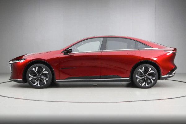 2025 Mazda EZ-6 без пробега