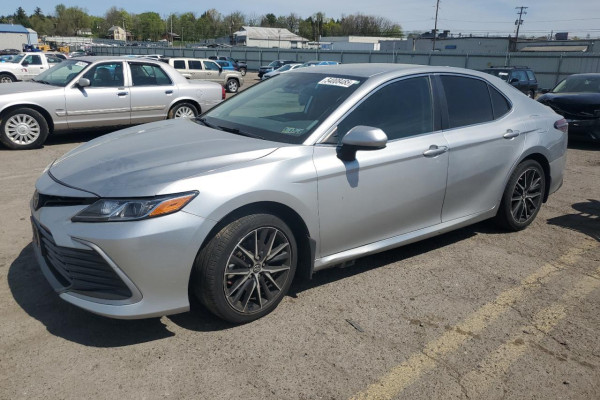2021 Toyota Camry с пробегом 69 000 миль