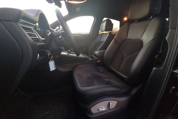 2020 Porsche Macan с пробегом 55 100 км