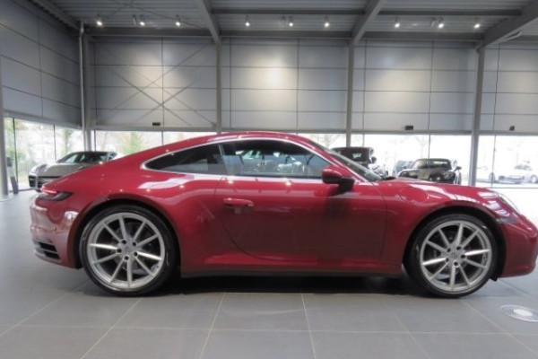 2022 Porsche 911 с пробегом 37 500 км