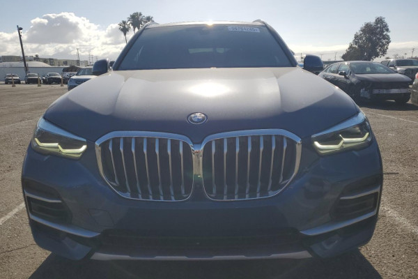 2021 BMW X5 с пробегом 121 076 км