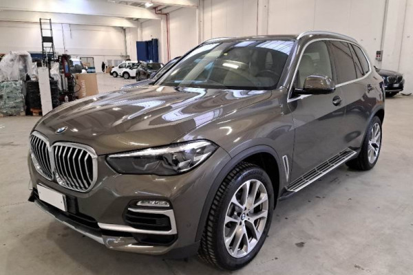 2022 BMW X5 с пробегом 61 296 км