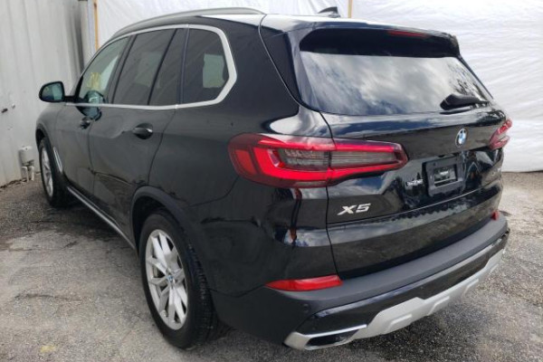 2020 BMW X5 с пробегом 32 374 км