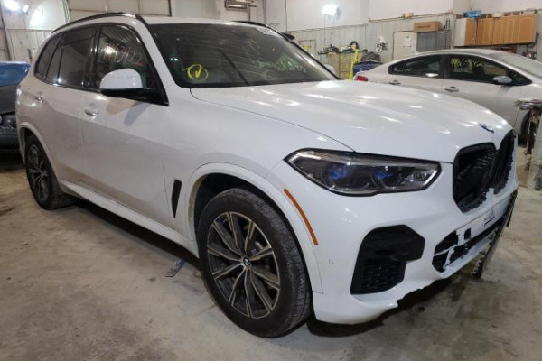2021 BMW X5 с пробегом 14 194 км