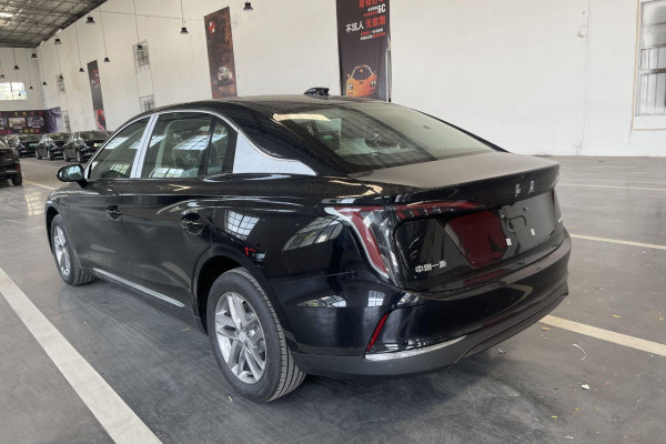 2025 Hongqi E-QM5 без пробега