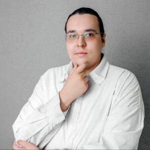 Александр (Менеджер по продажам)