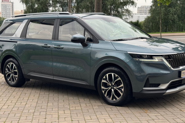 2020 Kia Carnival с пробегом 179 518 км