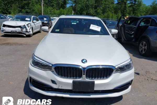 2020 BMW 5 серии с пробегом 67 742 км