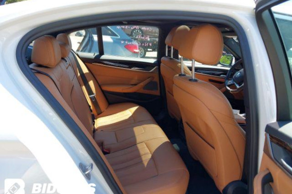 2020 BMW 5 серии с пробегом 67 742 км