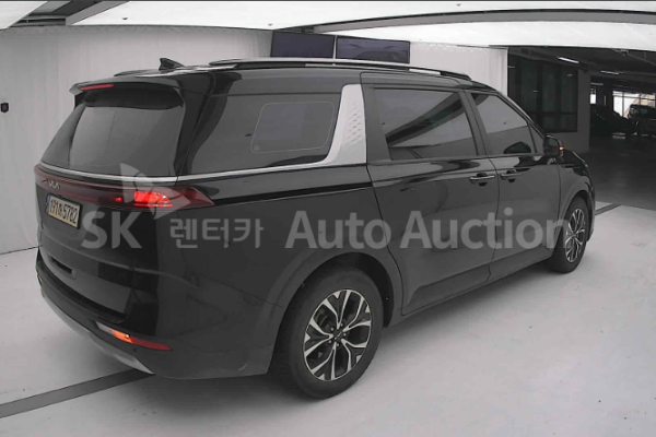 2022 Kia Carnival с пробегом 153 415 км