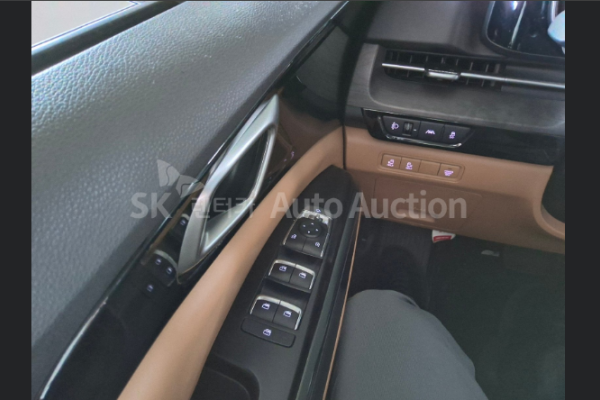 2022 Kia Carnival с пробегом 153 415 км