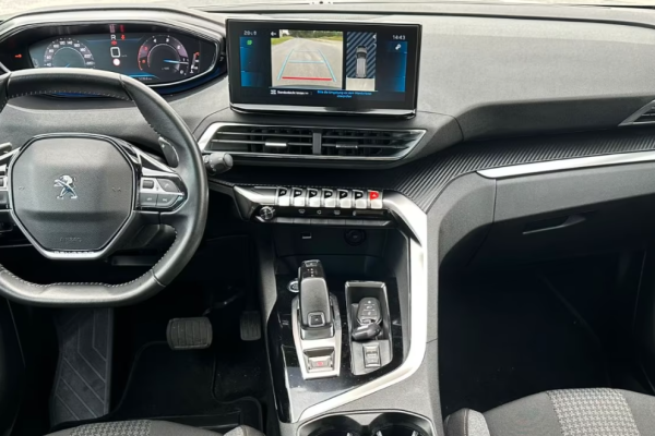 2021 Peugeot 5008 с пробегом 120 000 км