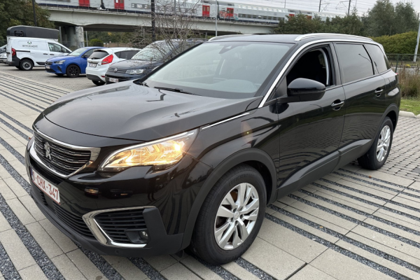2021 Peugeot 5008 с пробегом 98 000 км