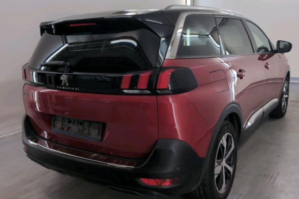 2021 Peugeot 5008 с пробегом 150 000 км