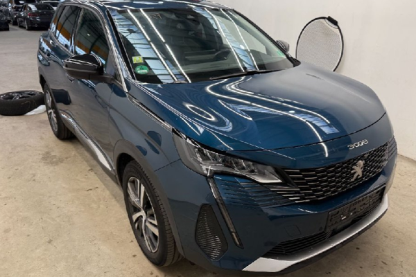 2023 Peugeot 3008 с пробегом 92 000 км