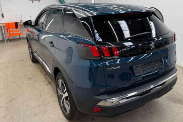 2023 Peugeot 3008 с пробегом 92 000 км