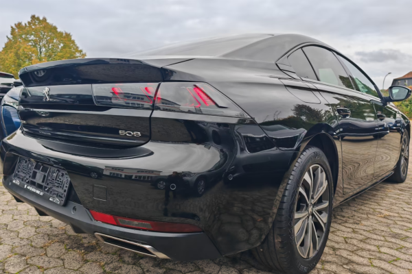 2022 Peugeot 508 с пробегом 56 000 км