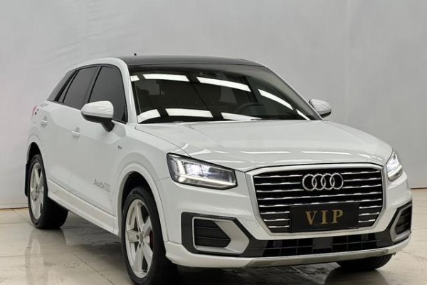 2022 Audi Q2 с пробегом 12 000 км