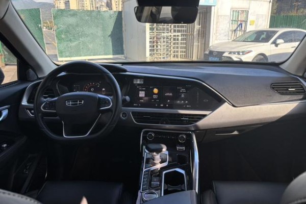 2021 Geely Tugella с пробегом 45 000 км