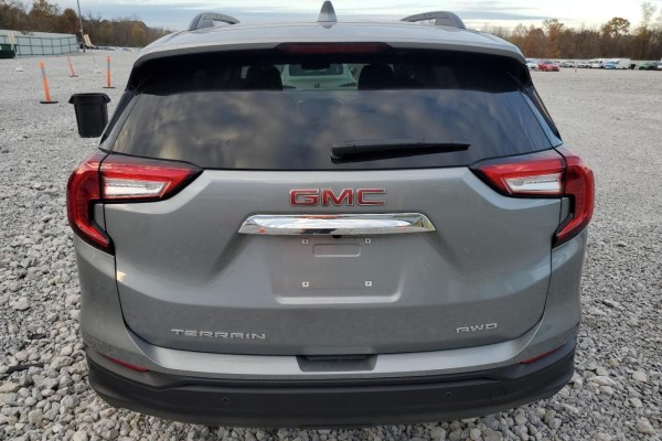 2024 GMC Terrain с пробегом 12 898 км