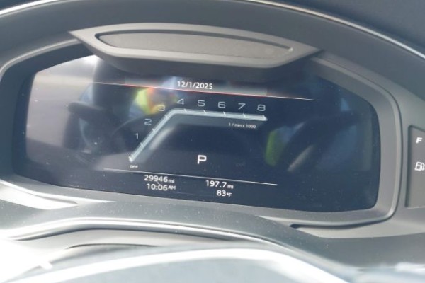 2022 Audi A6 с пробегом 30 000 миль