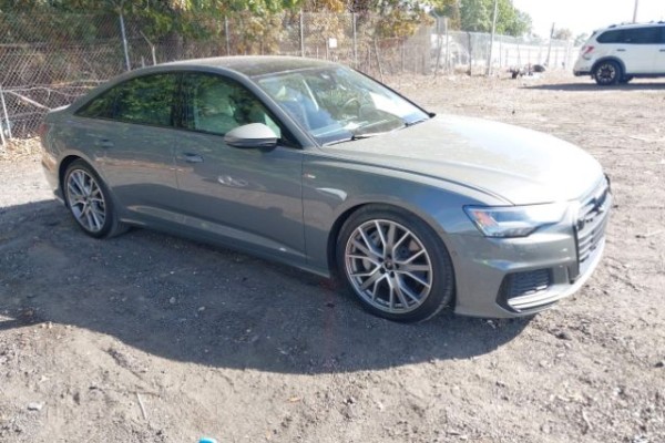 2022 Audi A6 с пробегом 10 192 миль